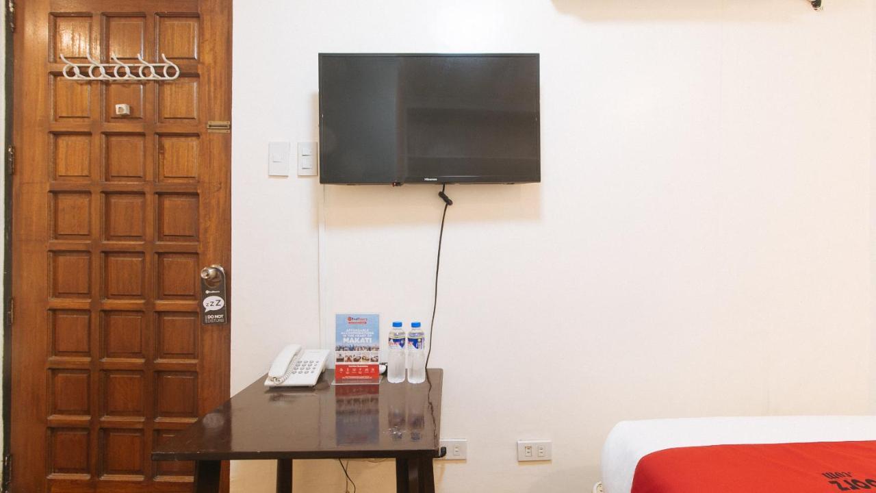 Reddoorz Premium Near Greenbelt Makati - Vaccinated Staff Makati City Bagian luar foto